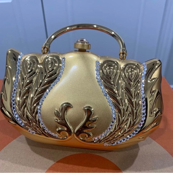 Gold Evening/Party Clutch Purse with stones. Very beautiful & chic purse - Picture 1 of 5